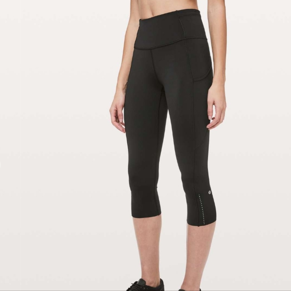 EUC Lululemon Fast & Free Cropped Size 2